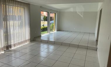 RENTA DE CASA EN FRACC. DON ADOLFO METEPEC