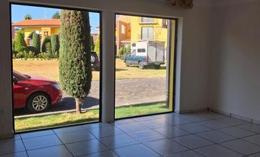 RENTA DE CASA EN FRACC. DON ADOLFO METEPEC