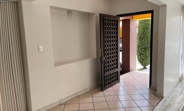 RENTA DE CASA EN FRACC. DON ADOLFO METEPEC