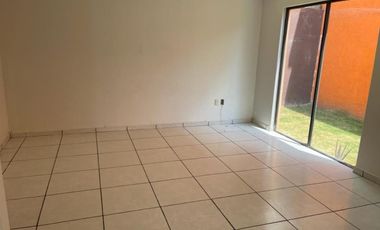RENTA DE CASA EN FRACC. DON ADOLFO METEPEC