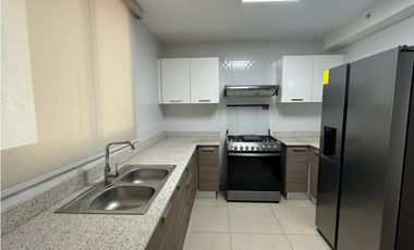 APARTAMENTO EN ALQUILER – PH Kings Park
