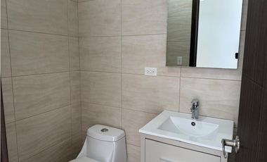 APARTAMENTO EN ALQUILER – PH Kings Park