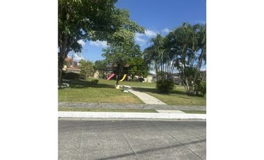SE ALQUILA CASA PH VILLA TIVOLI BRISAS DEL GOLF  AMUEBLADA