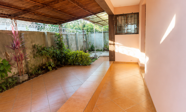 CASA EN VENTA EN MACUL  GRAN OPORTUNIDAD DE INVERSIÓN