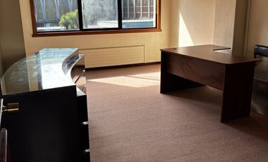 ARRIENDO OFICINA FRENTE A LA PLAZA DE ARMAS OSORNO