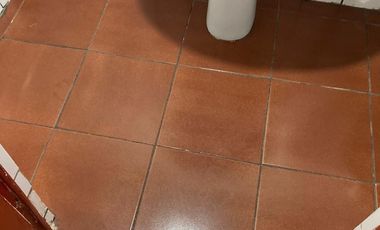 CASA A PASOS DE AVENIDA LA FLORIDA 2 BAÑOS 1 ESTACIONAMIENTO