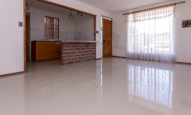 ARRIENDO CASA EN GRANEROS 2D 1B