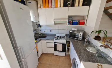 Venta departamento de 3 ambientes en complejo. excelente calidad Bella vista.