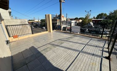 Depto. 2 Amb. c/amplio balcón