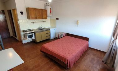 Departamento monoambiente en 7mo piso- Sarmiento 95