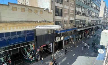 Oficina 70 m2  en Microcentro
