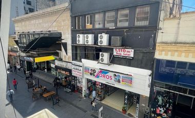 Oficina 70 m2  en Microcentro
