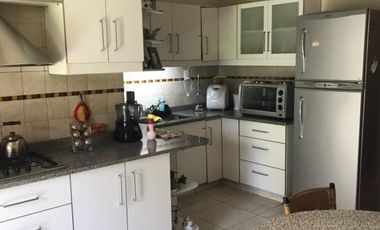 Casa en venta en Adrogue 3 ambientes con pileta
