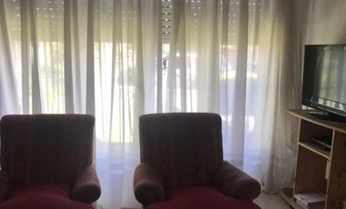 Casa en venta en Adrogue 3 ambientes con pileta