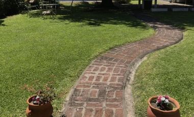 Casa en venta en Adrogue 3 ambientes con pileta