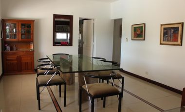 Venta , Alquiler Temporario. Casa  sobre el golf en  Golfers c.c