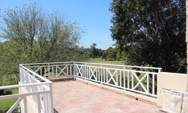 Venta , Alquiler Temporario. Casa  sobre el golf en  Golfers c.c