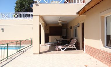 Venta , Alquiler Temporario. Casa  sobre el golf en  Golfers c.c