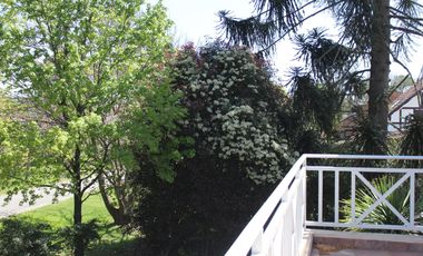 Venta , Alquiler Temporario. Casa  sobre el golf en  Golfers c.c