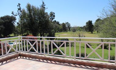 Venta , Alquiler Temporario. Casa  sobre el golf en  Golfers c.c