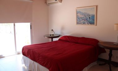 Venta , Alquiler Temporario. Casa  sobre el golf en  Golfers c.c
