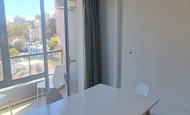 Alquiler | Monoambiente con balcón y cochera | Área Centro | Neuquén