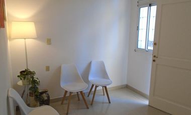 VENTA CASA 4 AMBIENTES EN OLIVOS
