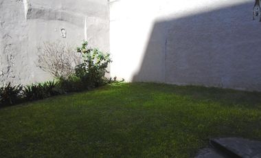 VENTA CASA 4 AMBIENTES EN OLIVOS