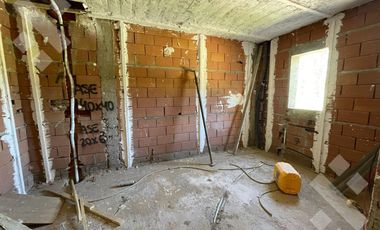 Venta Casa Bº la consuelo a terminar