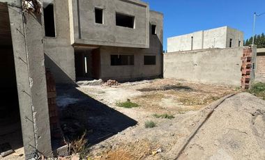 Venta Casa Bº la consuelo a terminar