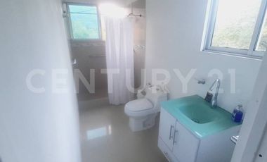 VENDO HERMOSA CASA HOTEL IDEAL  PARA  AIRBNB EN GUADUAS CUNDINAMARCA
