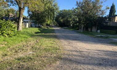 VENTA TERRENO ESCRITURADO EN FUNES PARADA 18 ORIENTACIÓN OESTE