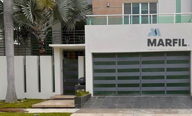 Casa en Renta con Alberca muy cerca del Hospital Puerta de Hierro en Colima