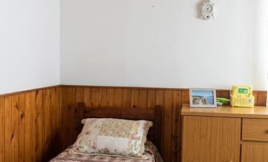 VENTA Casa a reciclar. Falucho N°15