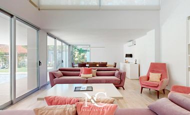 Casa en venta en Abril Club De Campo, Barrio Lago