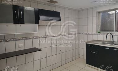 CASA EN ARRIENDO SANTA JULIA