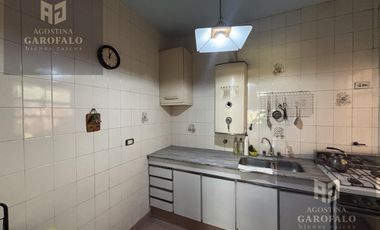 Casa multifamiliar, 6 ambientes, terraza propia, boedo