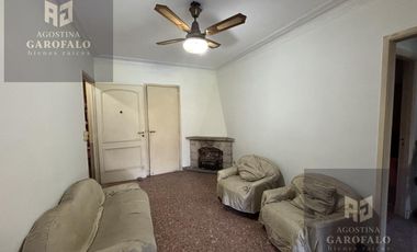Casa multifamiliar, 6 ambientes, terraza propia, boedo