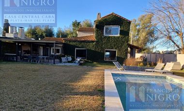 Venta Casa 4 Dormitorios en Bella Vista