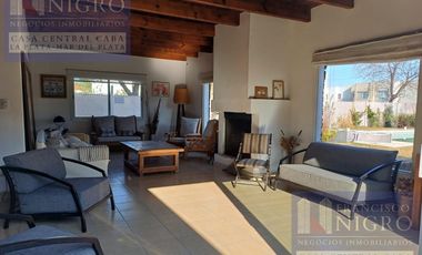 Venta Casa 4 Dormitorios en Bella Vista
