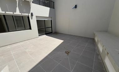 Departamento de dos dormitorios con patio