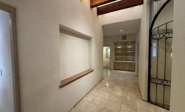 CASA EN VENTA DE UNA PLANTA EN TROJES DE KRISTAL, AGUASCALIENTES