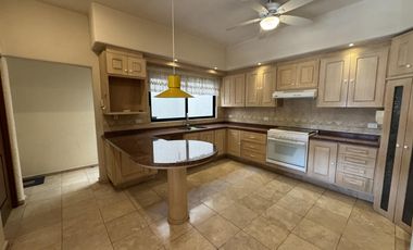 CASA EN VENTA DE UNA PLANTA EN TROJES DE KRISTAL, AGUASCALIENTES