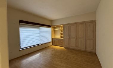 CASA EN VENTA DE UNA PLANTA EN TROJES DE KRISTAL, AGUASCALIENTES