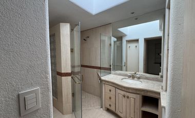 CASA EN VENTA DE UNA PLANTA EN TROJES DE KRISTAL, AGUASCALIENTES
