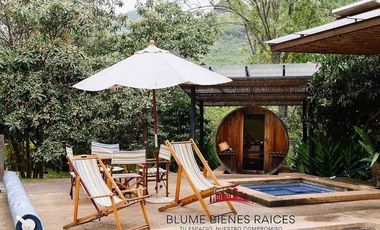 Renta casa en Malinalco, con alberca y gran jardín