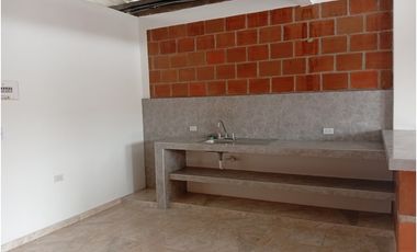 ALQUILER APARTAMENTO TERCER PISO SON CARLOS CALI
