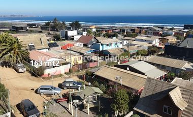 PICHILEMU EN CALLE DE ACCESO A LA PLAYA