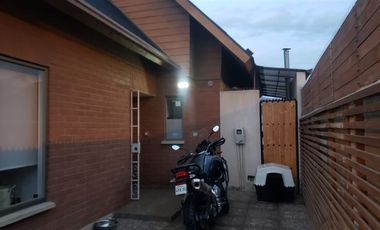 Casa en Arriendo en VALLE LO CASTILLO