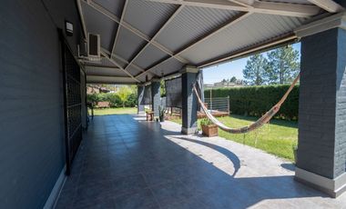 IMPECABLE CASA EN ARROYO LEYES